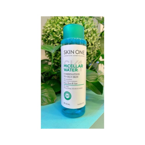 098f6a0e-1be1-4ea8-866d-c5e0ad9e4d63.jpeg محلول پاک کننده آرایش مناسب پوست چرب اسکین وان - تصویر 1