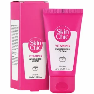 کرم مرطوب کننده ویتامین ای اسکین شیک